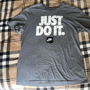 🔥🔥NIKE SHIRT🔥🔥